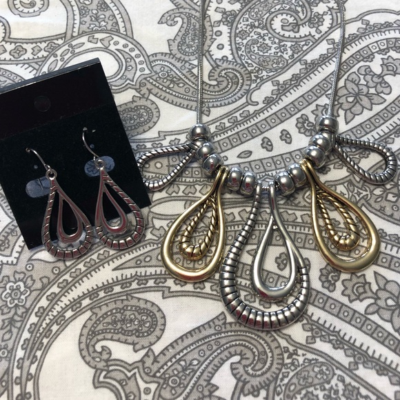 ⬇️ 5 tier pendent set - 2 tone - Picture 1 of 5